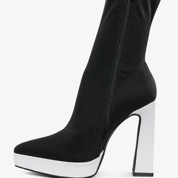 Shoes - Elegant Black Women's Boots